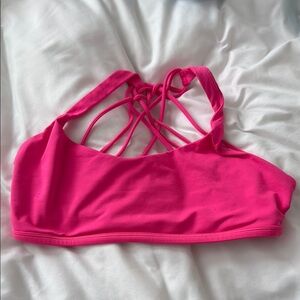 Lululemon free to be sports bra